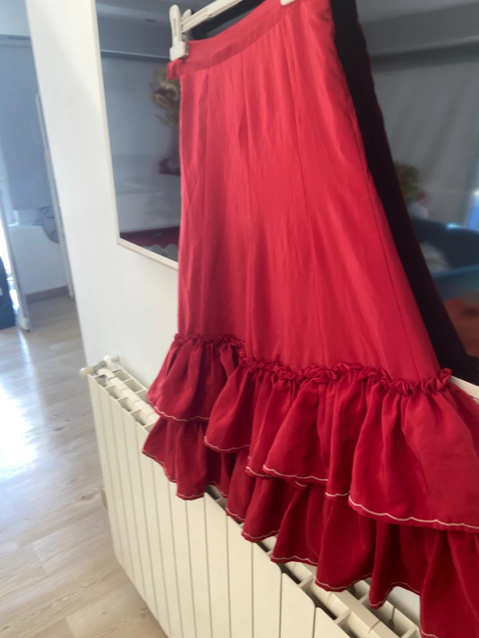208 falda Rociera larga rojo vino